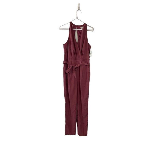 Express Outlet Burgundy Faux Wrap Belted Jumpsuit Sleeveless NWT size 4 - Picture 1 of 5
